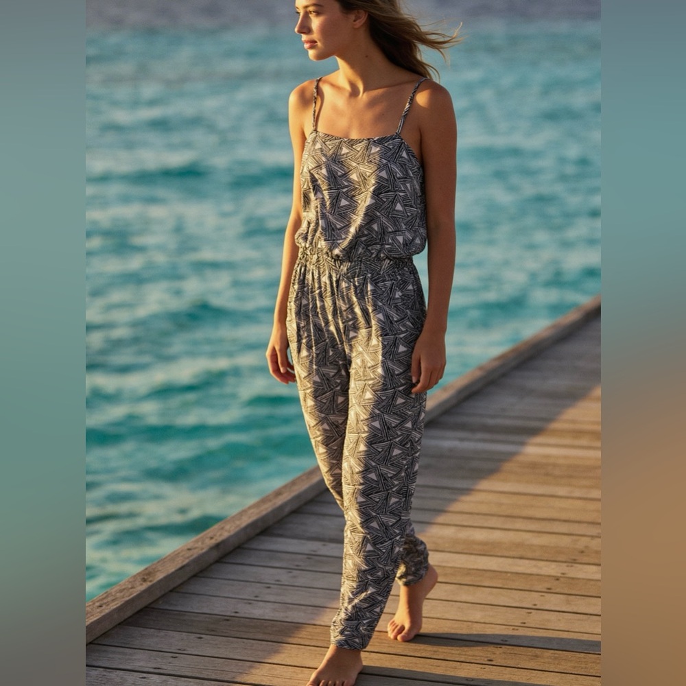 Sans Souci Women’s Black & White Geometric Print Jumpsuit Size S Chic Boho